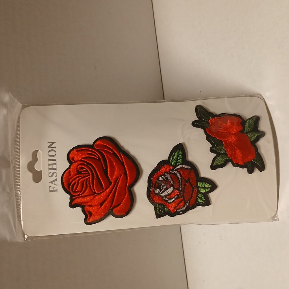 Red Rose Embroidery Patch Set 3pcs NWT - Picture 2 of 5